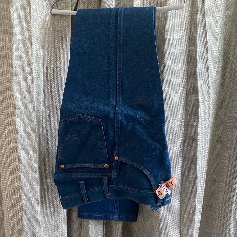 Pristine Women’s Vintage Wrangler Jeans 5x38 extra long inseam